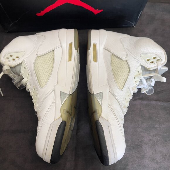 Air Jordan 5 Retro - Picture 2 of 4